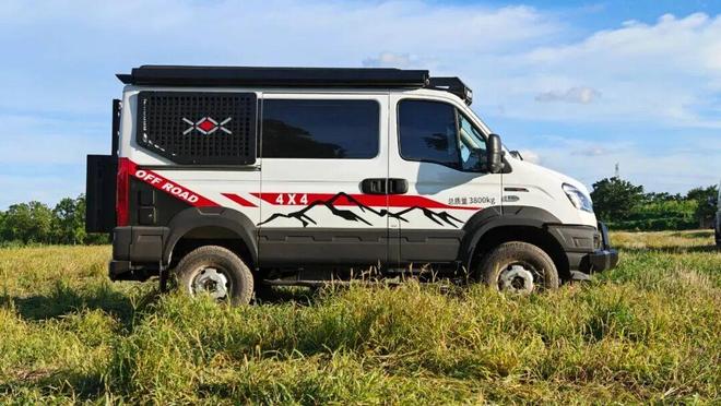 月28亮相成都房车展全时四驱三把锁pg试玩这才是能越野的露营车11(图7) 月28亮相成都房车展全时四驱三把锁pg试玩这才是能越野的露营车11(图7)